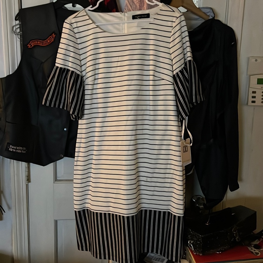 IVANKA TRUMP business dress size 14, new with tags